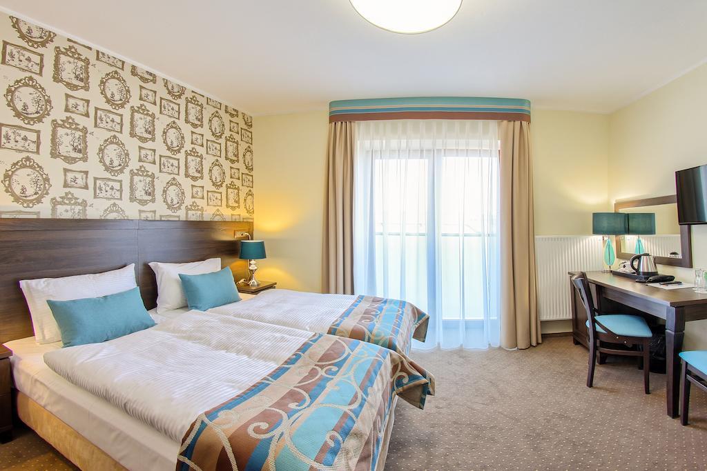 Hotel Opole Centrum Екстериор снимка